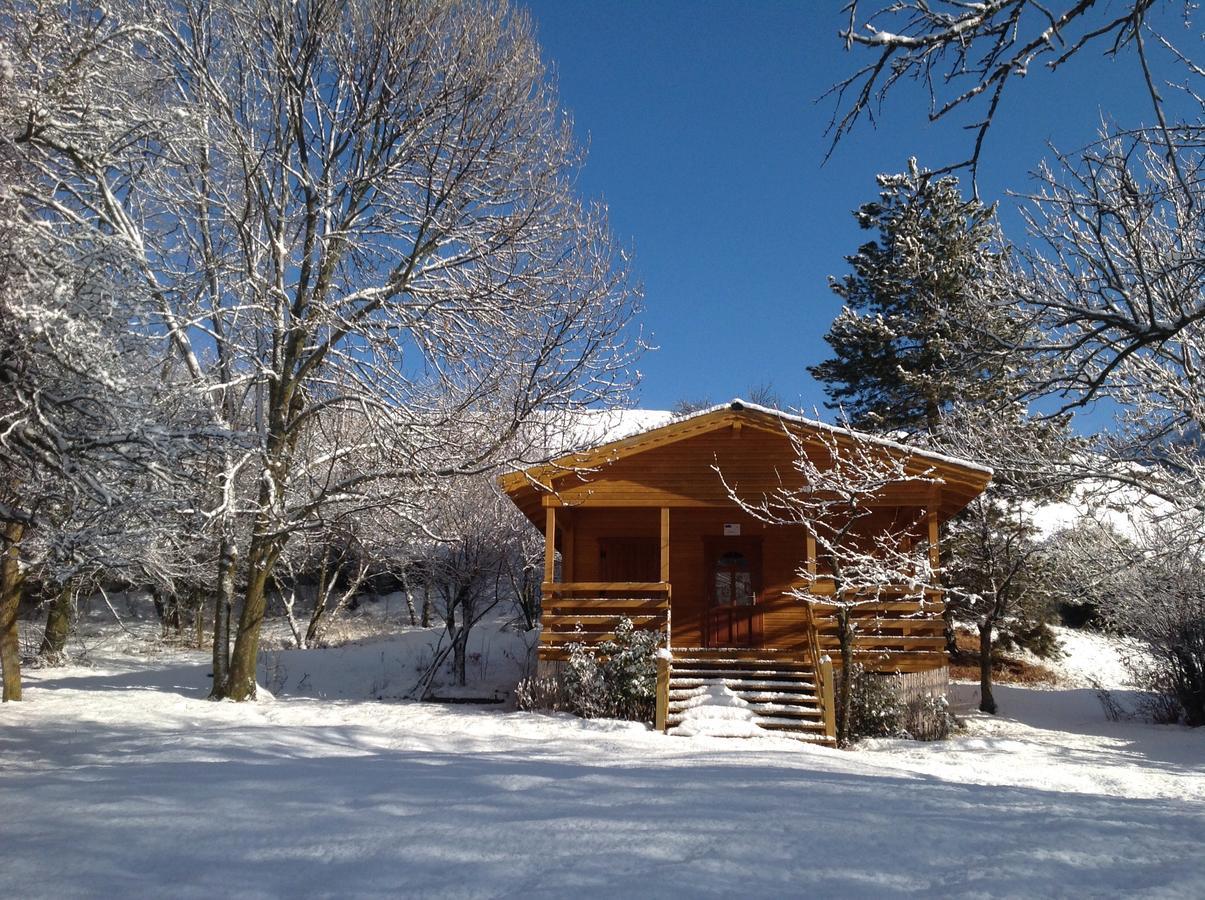 Camping, Hôtel De Plein Air Les Cariamas Chateauroux-les-Alpes Buitenkant foto